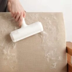 Huisdier Borstel | Huisdierhaar Verwijderaar | Pluizenborstel | Ontharingsborstel | Hondenborstel | Kattenhaar Verwijderaar | Able & Borret -DierenPlezier 1200x1200 135