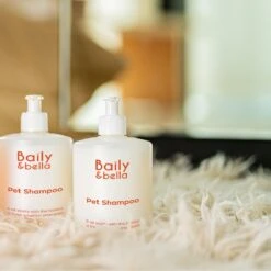Baily & Bella | Hondenshampoo | Gevoelige Huid | Organisch En Biologisch | Witte Wacht En Puppy | 500ml 9 Baily & Bella | Hondenshampoo | Gevoelige Huid | Organisch En Biologisch | Witte Wacht En Puppy | 500ml -DierenPlezier 1200x1200 496