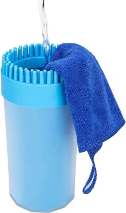 TIKKENS Hondenpoten Reiniger 2-in-1 - Hondenborstel - Hondenpoot Reiniger - Huisdier Poot Wassen - Hondenverzorging - Honden Wassen - Inclusief Microvezeldoek - XL 13 TIKKENS Hondenpoten Reiniger 2-in-1 - Hondenborstel - Hondenpoot Reiniger - Huisdier Poot Wassen - Hondenverzorging - Honden Wassen - Inclusief Microvezeldoek - XL -DierenPlezier 709x1200