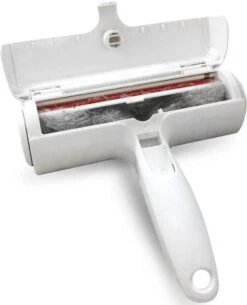 Merkloos Hoogwaardige Huisdierhaar Verwijderaar - Hondenhaar - Pluizenborstel - Ontharingsborstel 29 Merkloos Hoogwaardige Huisdierhaar Verwijderaar - Hondenhaar - Pluizenborstel - Ontharingsborstel -DierenPlezier 973x1200 1